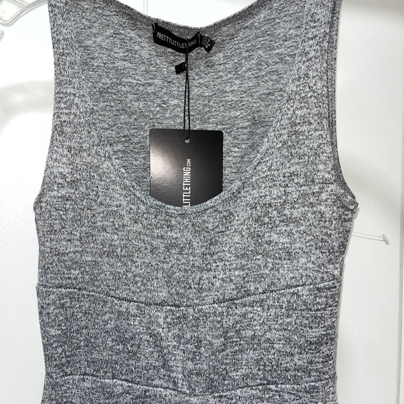 Pretty little thing Women's Size 4 Sleeveless Full Leg Bodysuit Romper . New ! - Picture 4 of 4